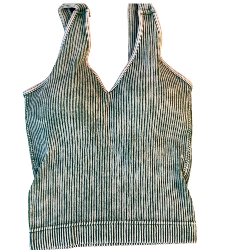 ZENANA Washed Green Ribbed V Neck Cropped Tank Top Size S/M NTW-6279A‎